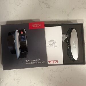 New! TUMI Black Travel Scale